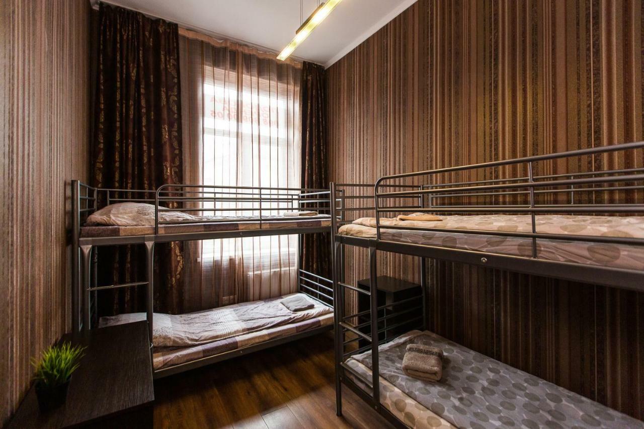 Baker'S Street Hostel Lviv Exterior photo