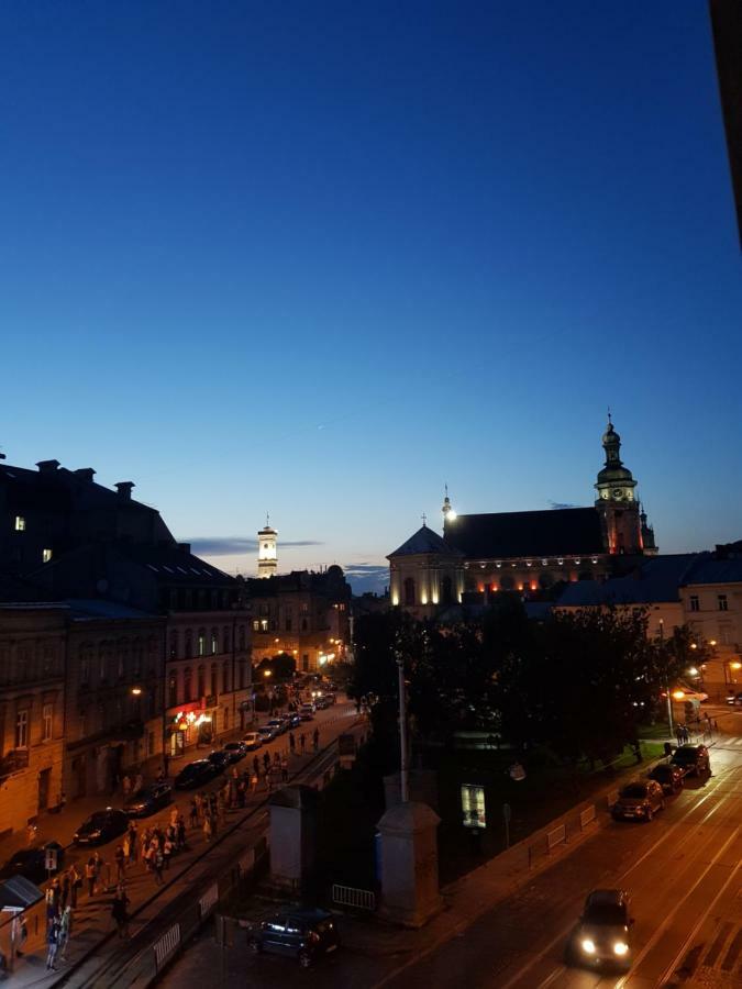 Baker'S Street Hostel Lviv Exterior photo